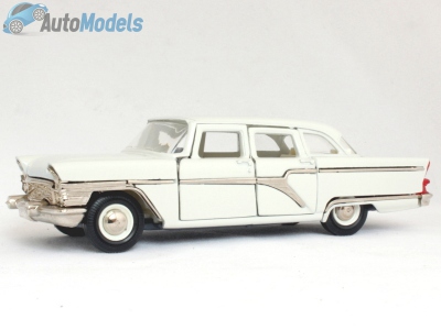 gaz-13-chaika-white-made-in-ussr-agat