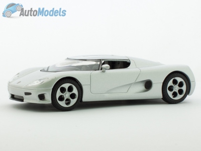 koenigsegg-cc8s-de-agostini