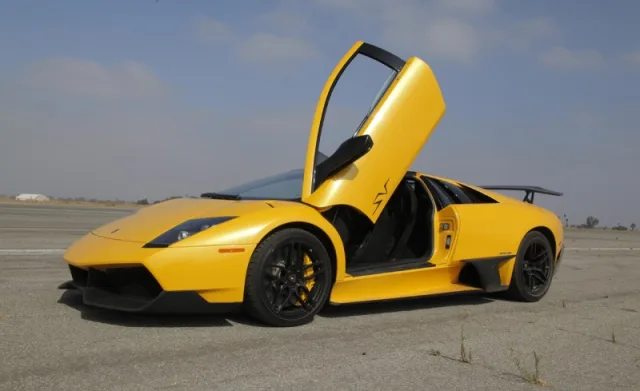 Lamborghini Murcielago LP670-4 SV — Фото прототипа 6