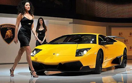 Lamborghini Murcielago LP670-4 SV — Фото прототипа 9