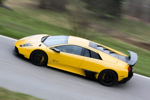 Lamborghini Murcielago LP670-4 SV — Фото прототипа 7