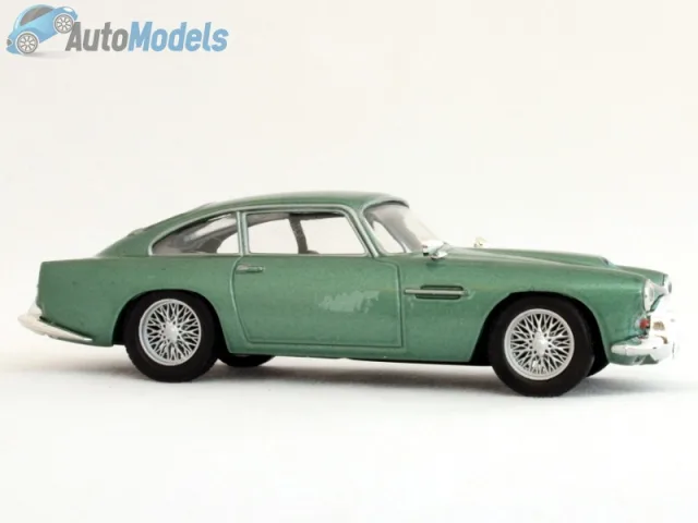Aston Martin DB4 coupé — Le mie foto del modello 5
