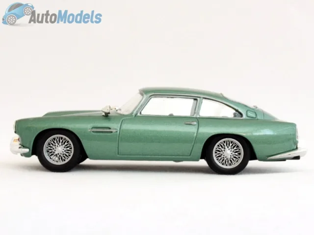 Aston Martin DB4 coupé — Le mie foto del modello 2