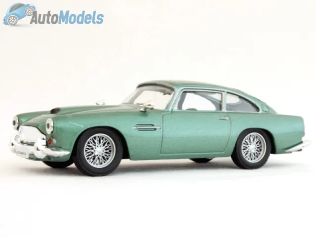 Aston Martin DB4 coupé — Le mie foto del modello 1