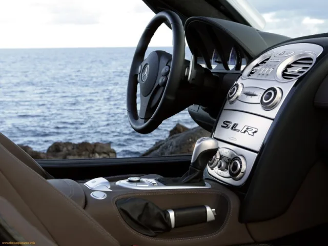 Mercedes SLR McLaren — Foto dell’auto reale 1