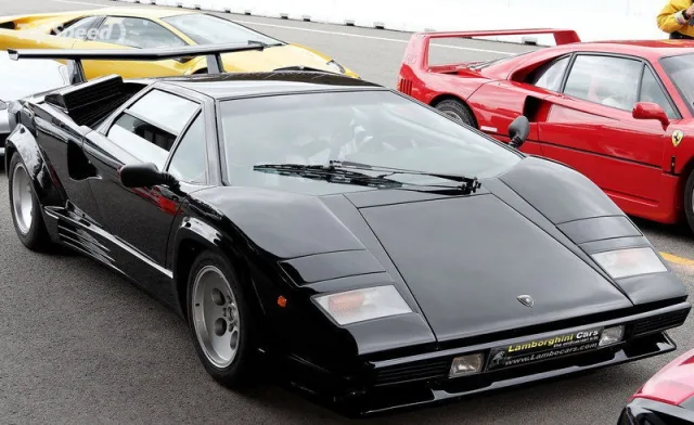 Lamborghini Countach LP400S — Фото прототипа 8