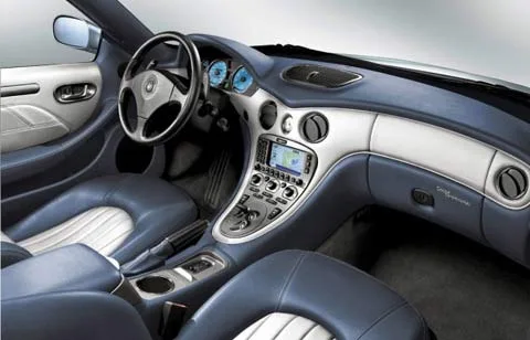 Maserati Coupé — Fotos del vehículo real 1