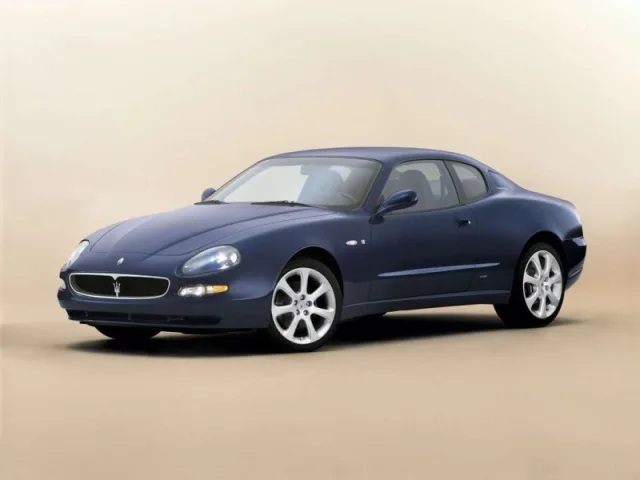 Maserati Coupé — Fotos del vehículo real 5