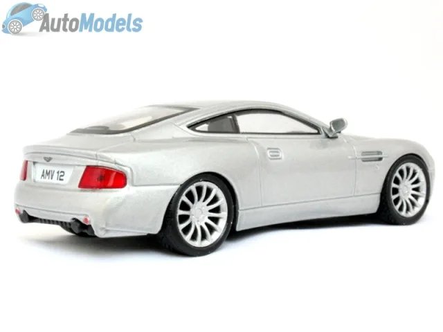 Aston Martin V12 Vanquish — Le mie foto del modello 6