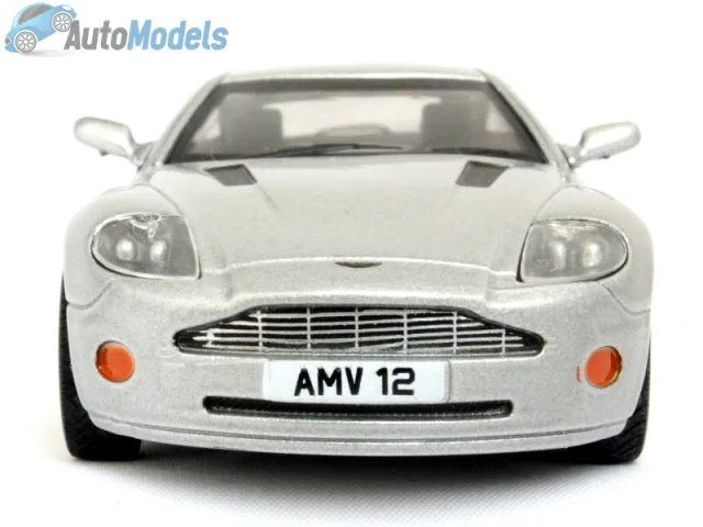 Aston Martin V12 Vanquish — Le mie foto del modello 13
