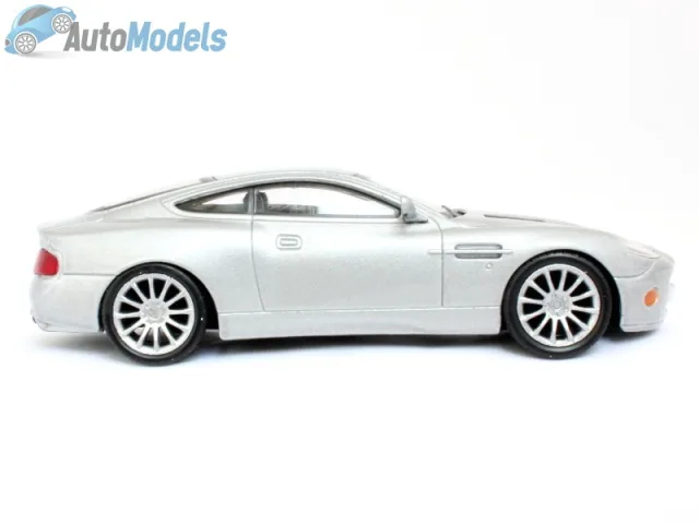 Aston Martin V12 Vanquish — Le mie foto del modello 5