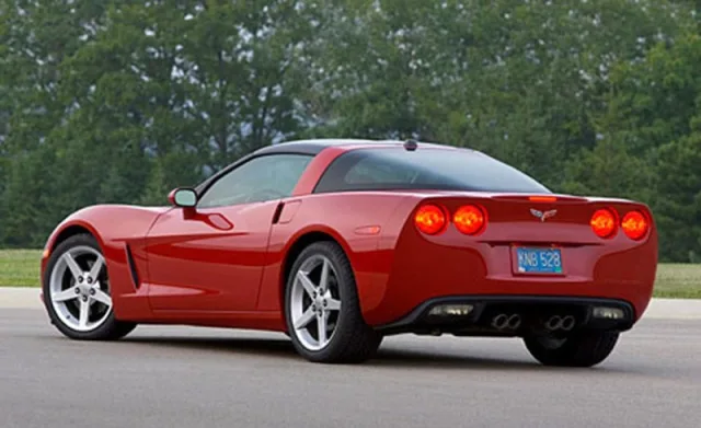 Chevrolet Corvette C6-Z51 — Foto dell’auto reale 6