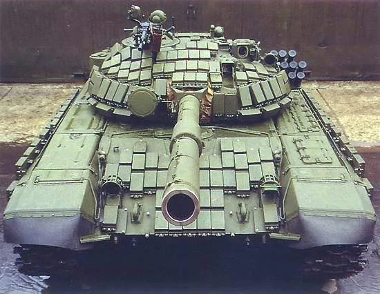 Carro armato T-72 — Foto dell’auto reale 7