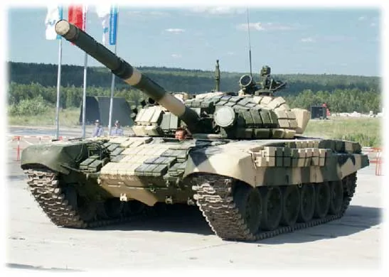 Carro armato T-72 — Foto dell’auto reale 4