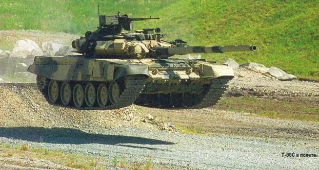 Carro armato T-72 — Foto dell’auto reale 8
