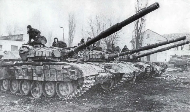 Carro armato T-72 — Foto dell’auto reale 9