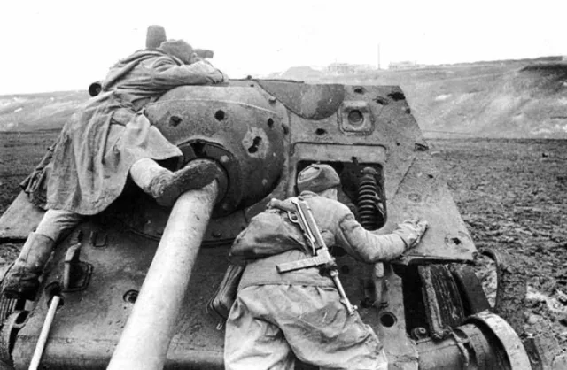 SU-85 — Fotos del vehículo real 6