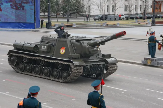 ISU-152 — Fotos des Vorbilds 4