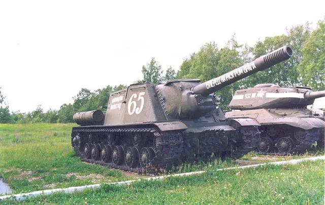 ISU-152 — Fotos des Vorbilds 2