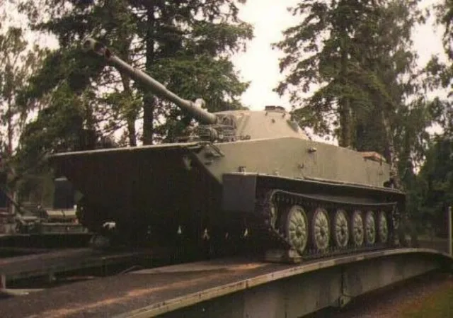 PT-76 Tank — Prototype photos 4