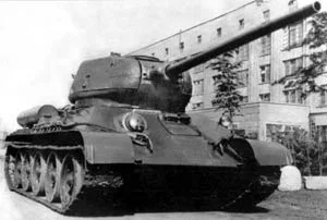 Танк Т-34-85 — Фото прототипа 1