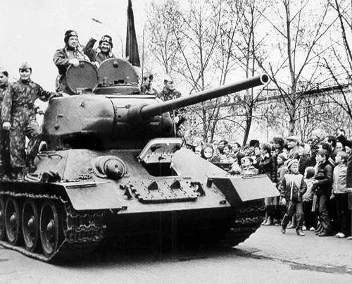 Танк Т-34-85 — Фото прототипа 7