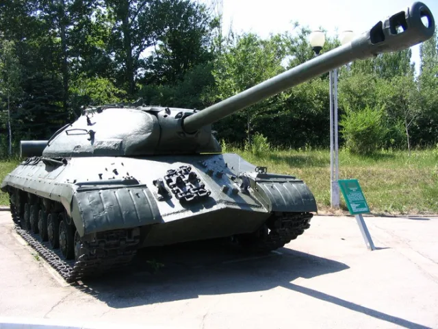 Carro armato IS-3 — Foto dell’auto reale 3