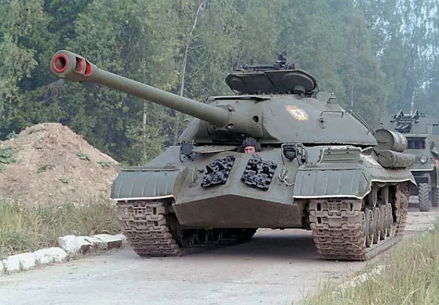 Carro armato IS-3 — Foto dell’auto reale 6