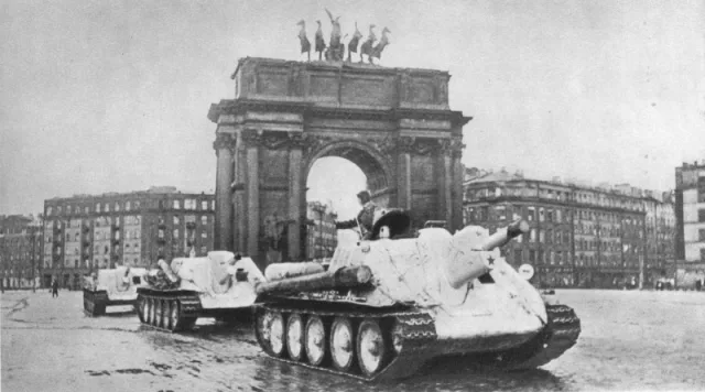 SU-122 — Foto dell’auto reale 9