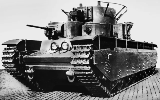 Panzer T-35 — Fotos des Vorbilds 8