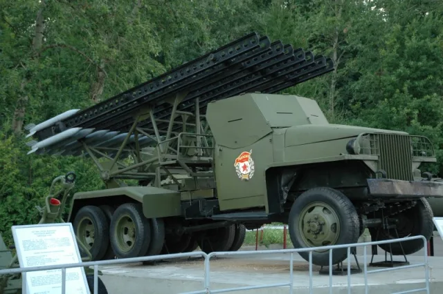BM-13 Katjuscha (Studebaker US6) — Fotos des Vorbilds 1
