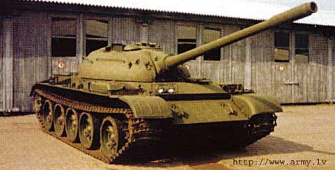 Carro armato T-54 — Foto dell’auto reale 4
