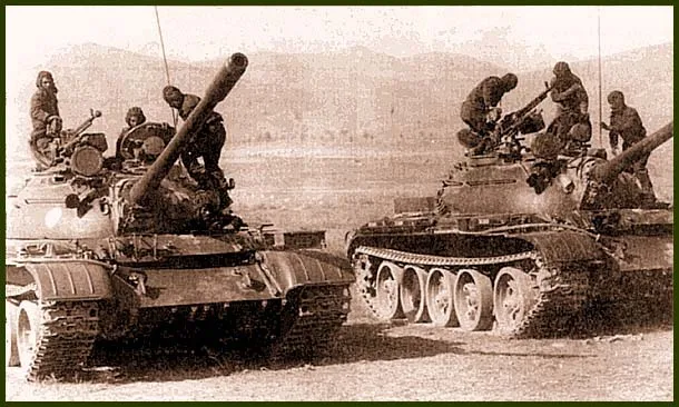 Carro armato T-54 — Foto dell’auto reale 2