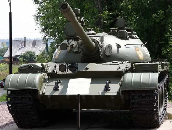 Carro armato T-54 — Foto dell’auto reale 6