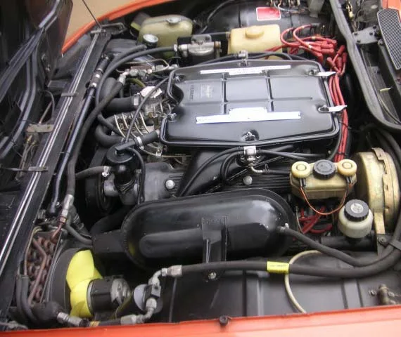 Alfa Romeo Montreal — Foto dell’auto reale 12
