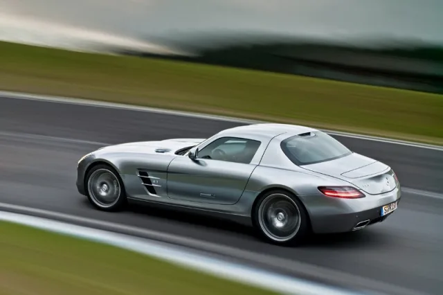 Mercedes SLS AMG — Fotos del vehículo real 2