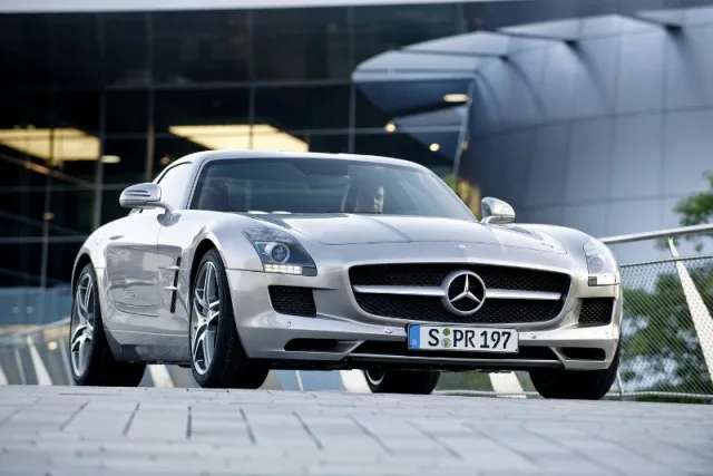 Mercedes SLS AMG — Fotos del vehículo real 1
