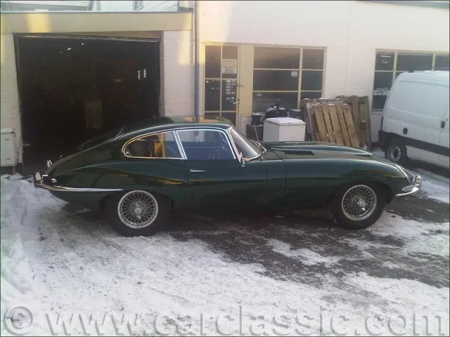 Jaguar E-Type 1972 — Photos du véhicule réel 7