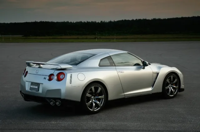 Nissan GT-R 2008 — Fotos del vehículo real 2