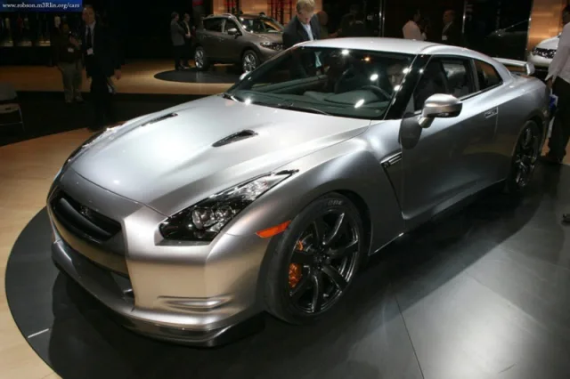 Nissan GT-R 2008 — Fotos del vehículo real 8