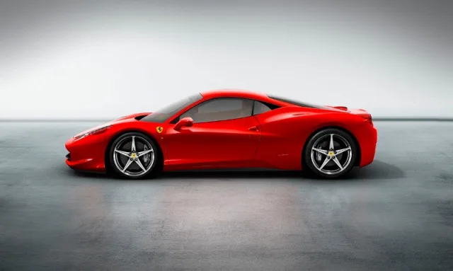 Ferrari 458 Italia — Foto dell’auto reale 10