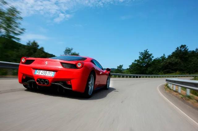 Ferrari 458 Italia — Foto dell’auto reale 7