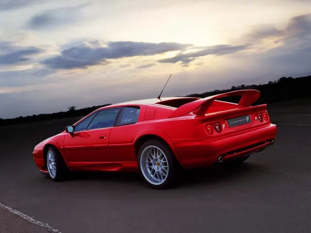 Lotus Esprit V8 — Foto dell’auto reale 6