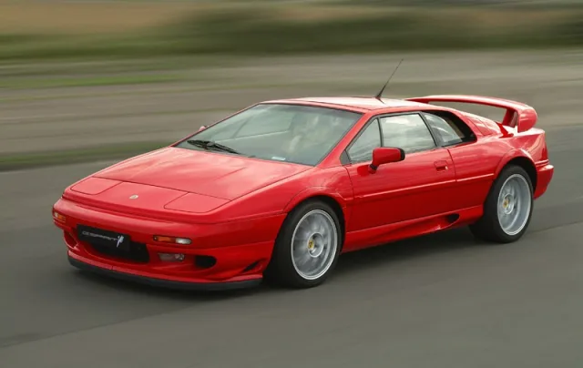 Lotus Esprit V8 — Foto dell’auto reale 2