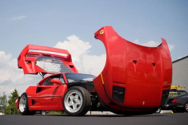 Ferrari F40 — Foto dell’auto reale 13