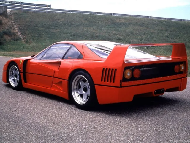 Ferrari F40 — Foto dell’auto reale 5