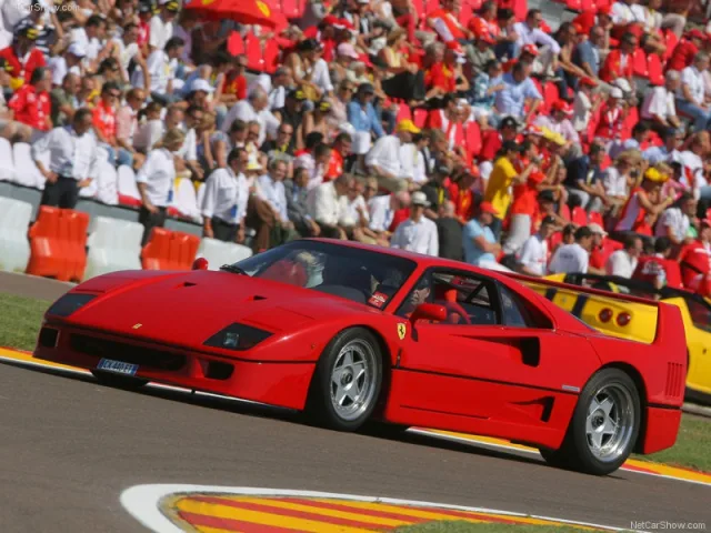 Ferrari F40 — Foto dell’auto reale 3