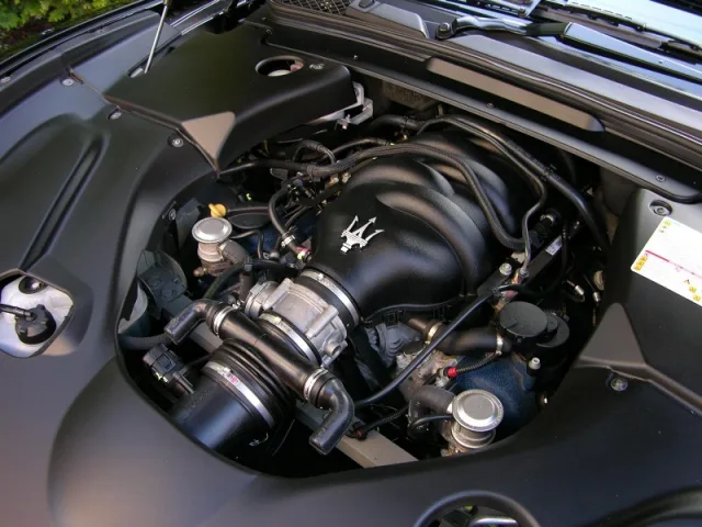 Maserati GranTurismo — Fotos del vehículo real 1