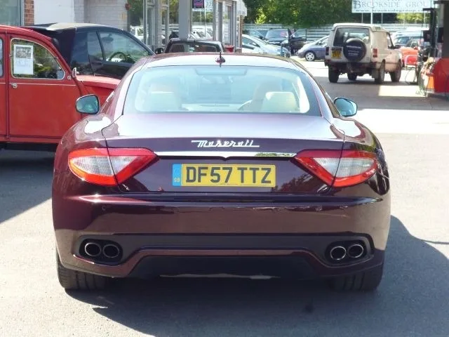 Maserati GranTurismo — Fotos del vehículo real 12