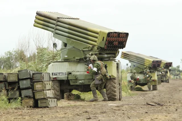 BM-21 Grad — Fotos des Vorbilds 1